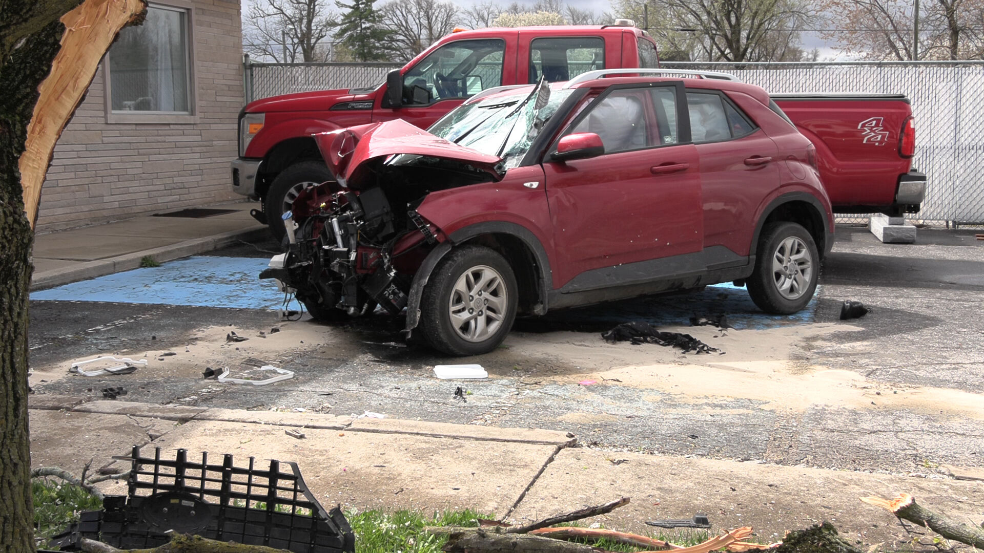 Three hospitalized after crash on the west side of Lima